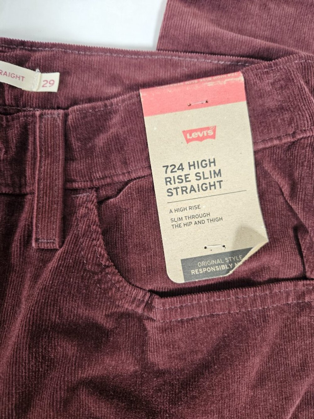 Levi's 724 High Rise Slim Straight Burgundy Corduroy Pants Women's Size 8 Short - Picture 5 of 9